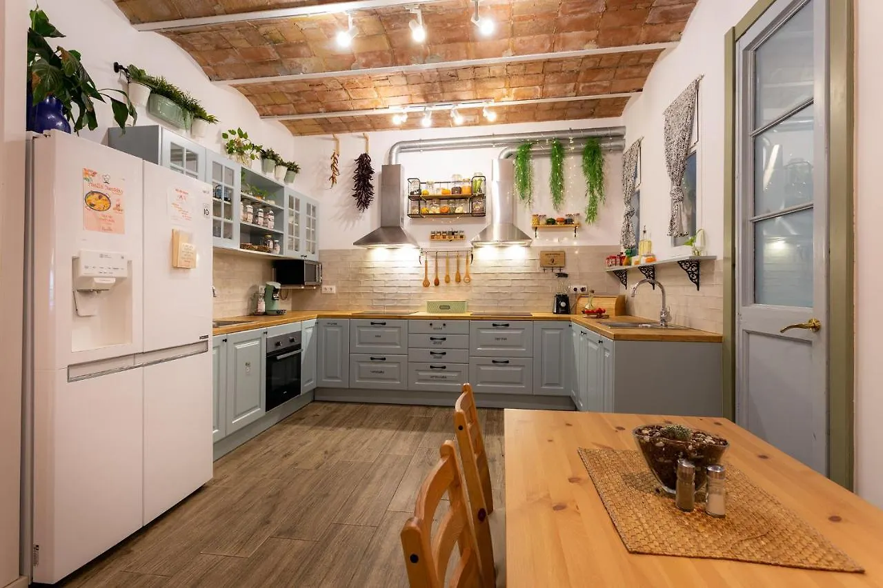 Primavera Hostel Barcelona Spain