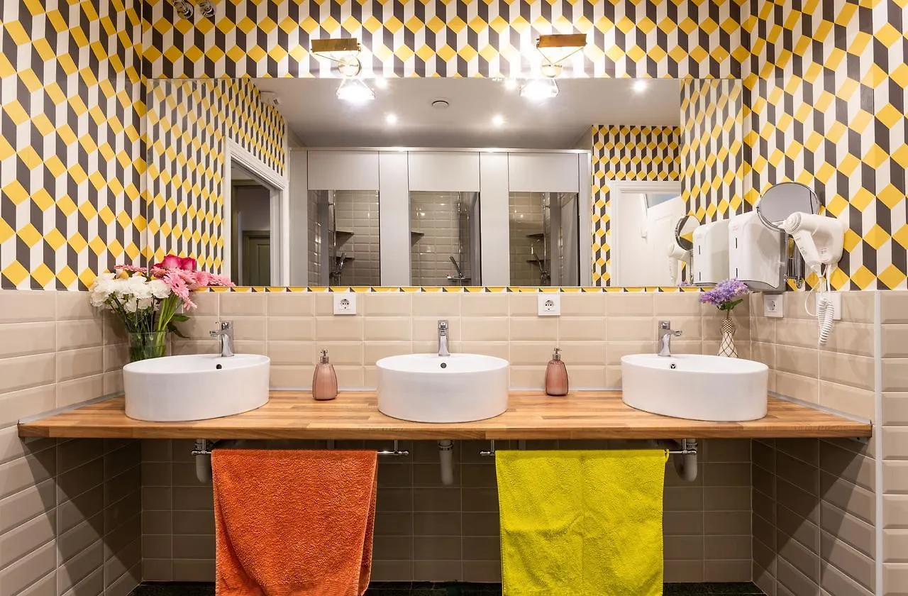 Primavera Hostel Barcelona Spain