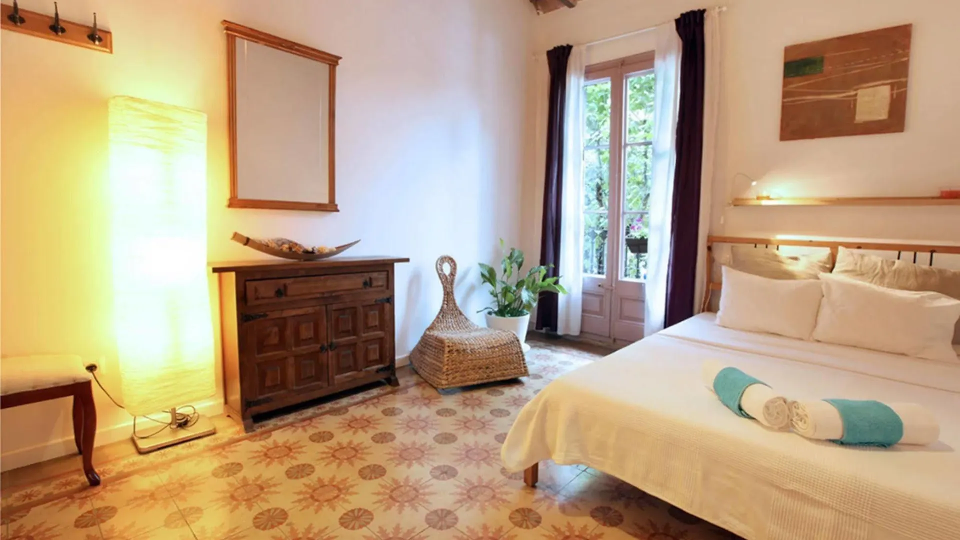 Primavera Hostel Barcelona Spain